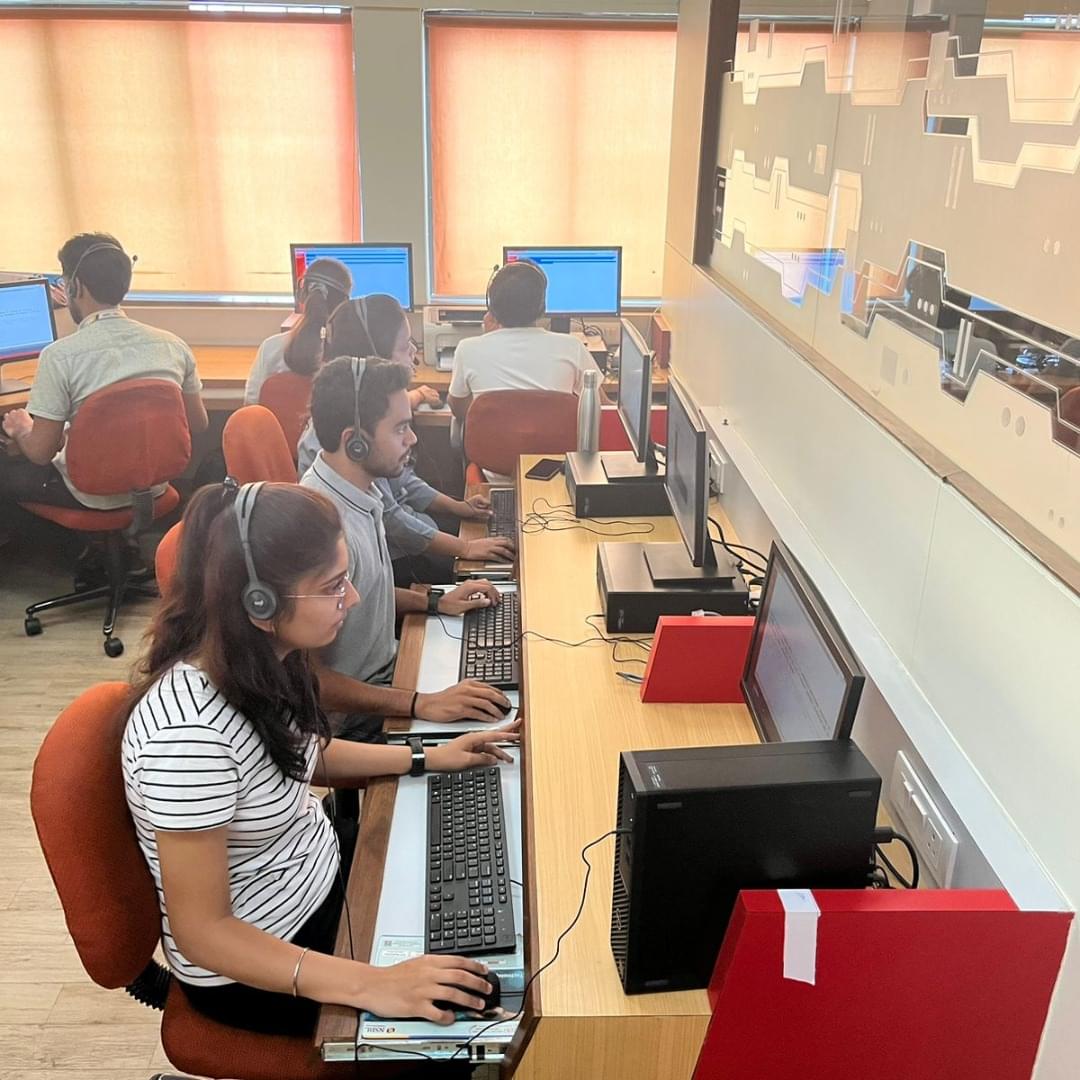 Dr. D.Y. Patil School of Management & Research Pune Language Lab photo 2