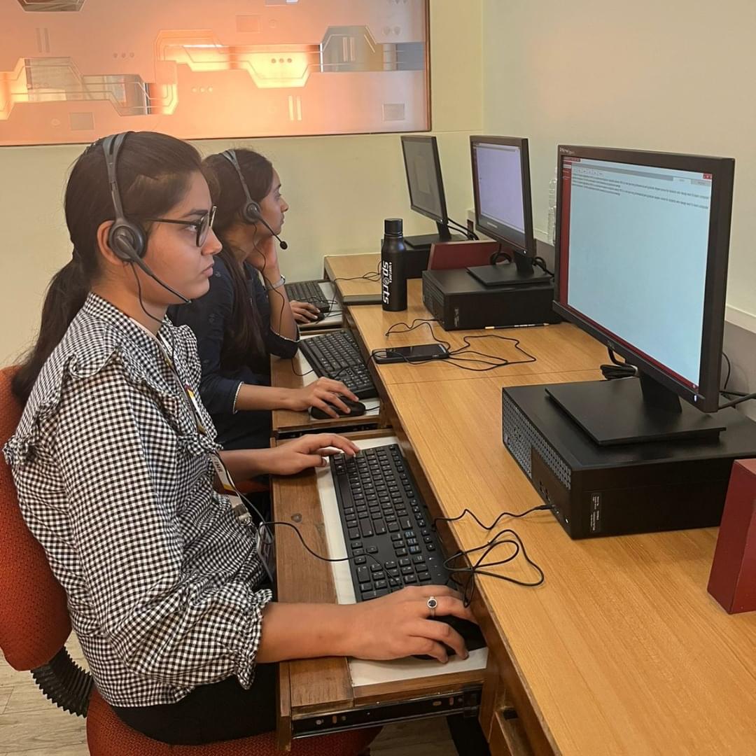 Dr. D.Y. Patil School of Management & Research Pune Language Lab photo 1