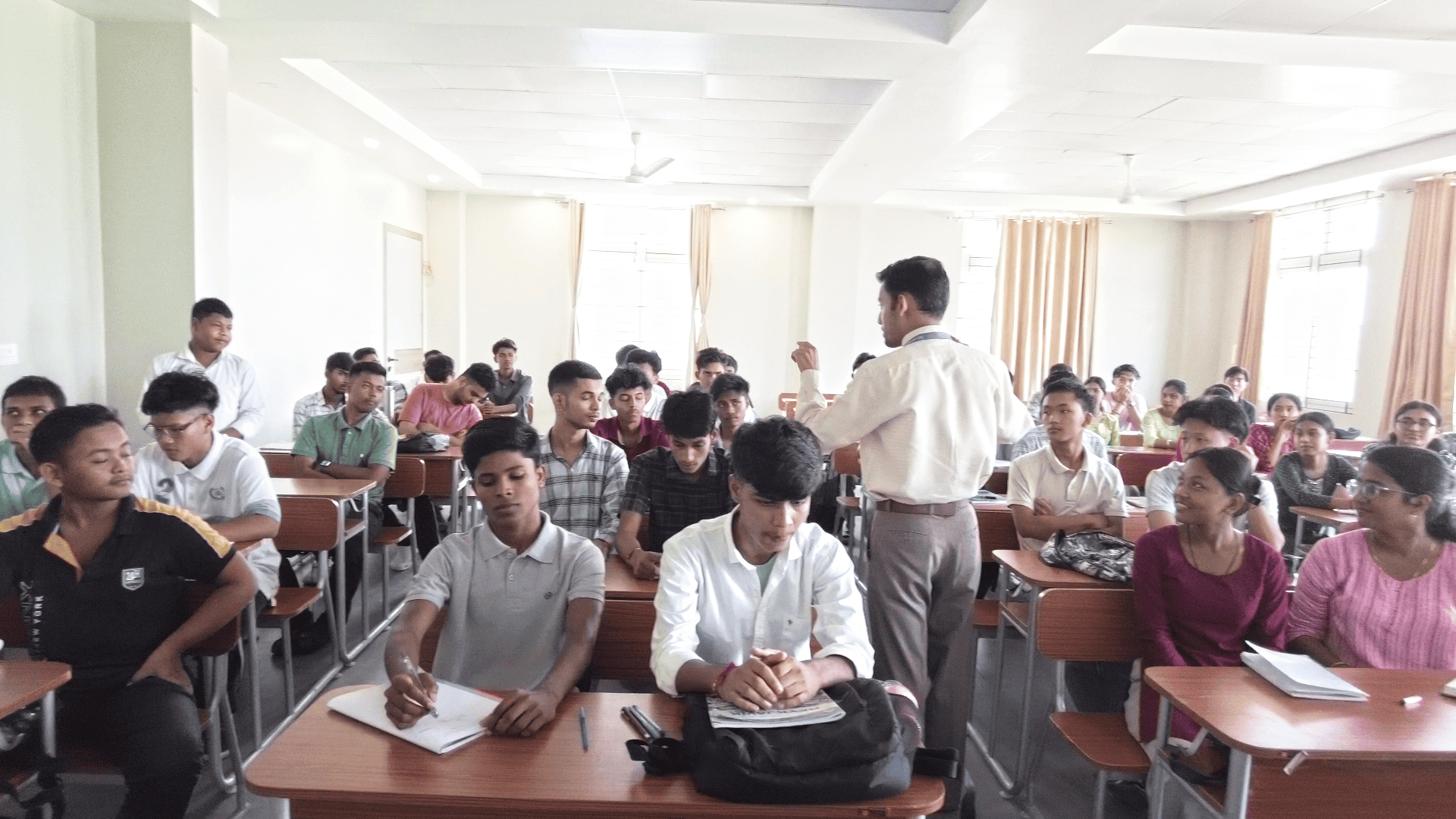 Pragjyotishpur University Guwahati Classroom photo 12