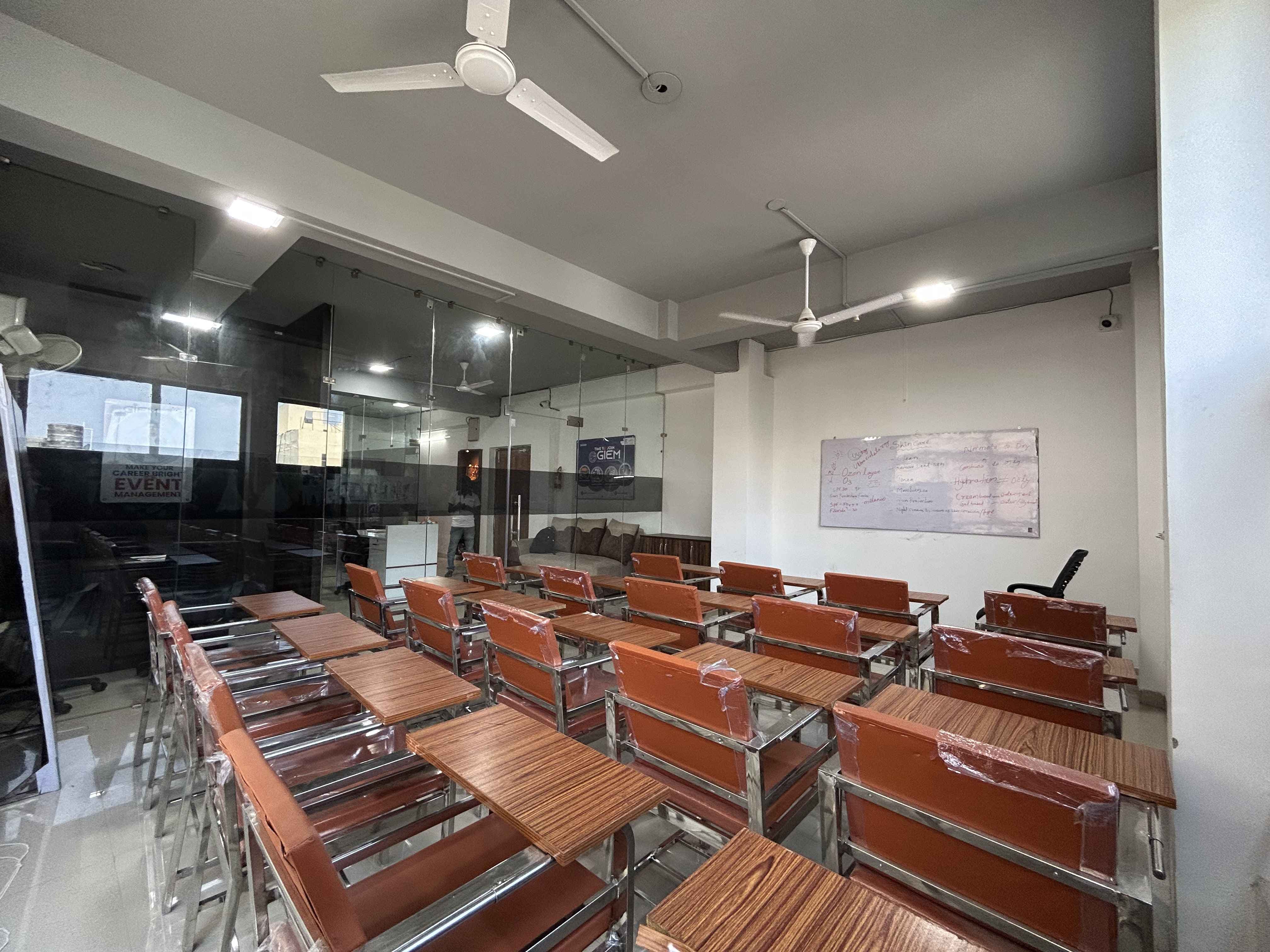 GIEM Classroom photo 3