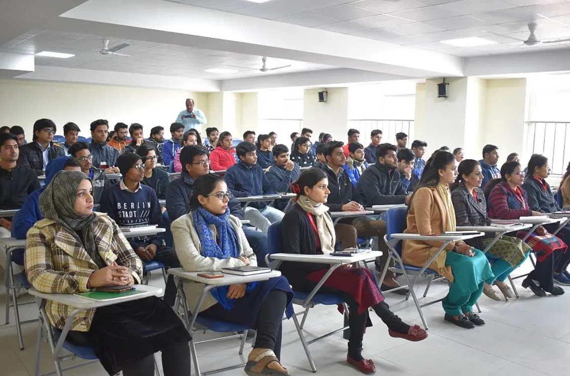 Trinity Institute of Higher Education Classroom photo 4