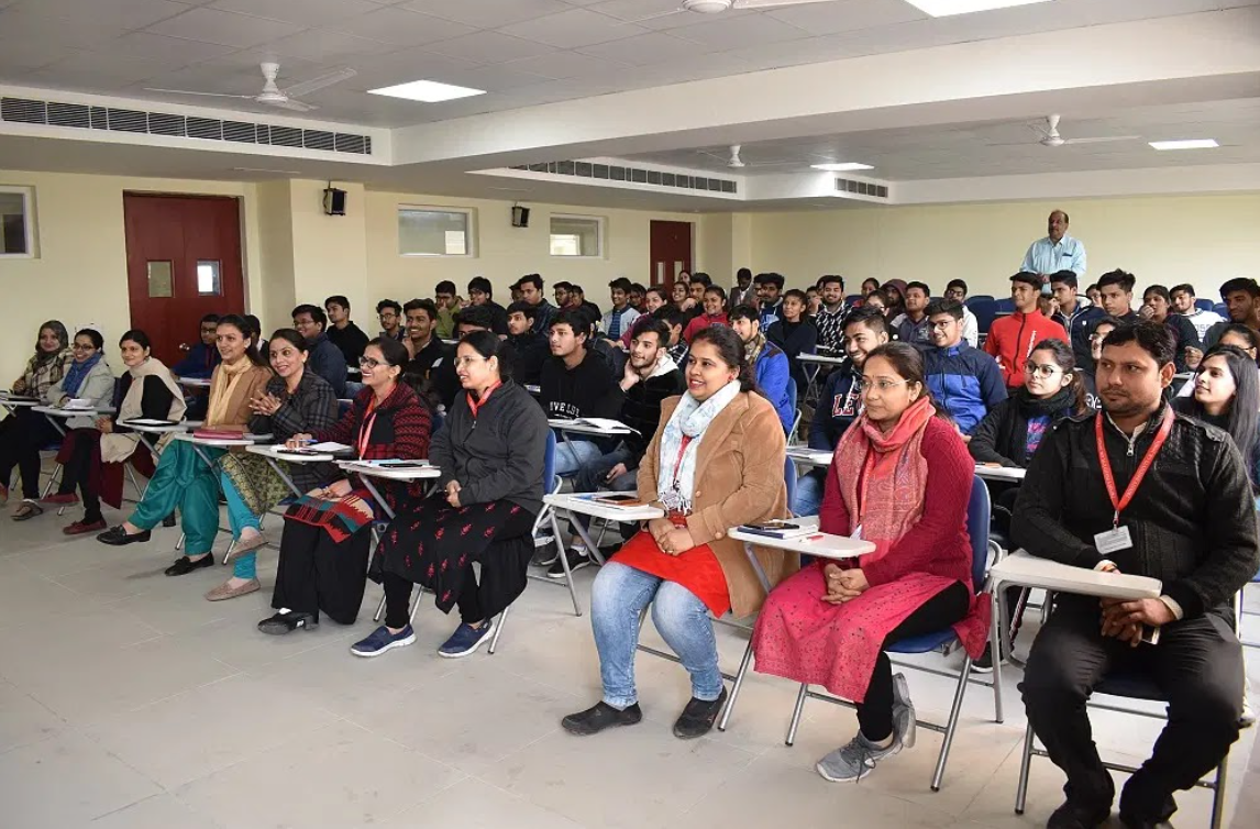 Trinity Institute of Higher Education Classroom photo 5