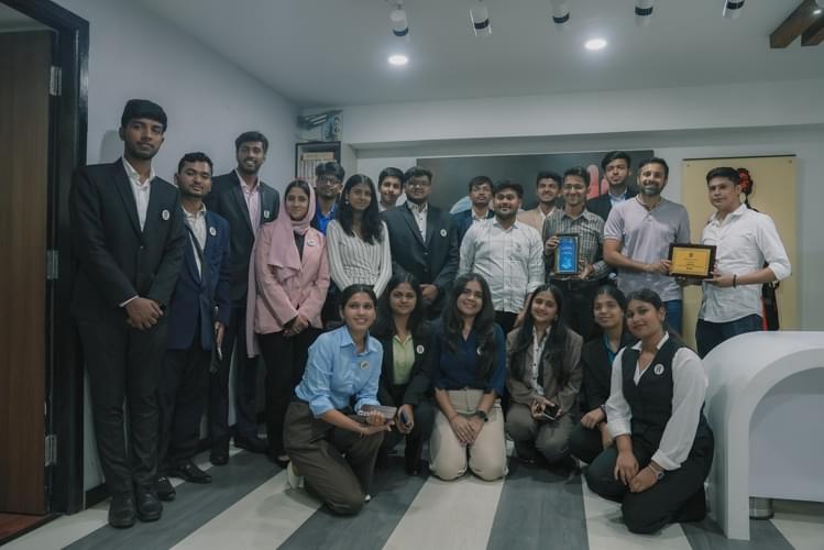 Parul University Academic buildings and classroom excellence photo 2