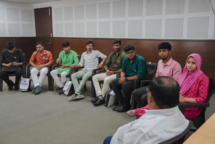 Parul University Academic buildings and classroom excellence photo 12