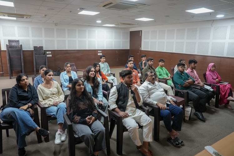 Parul University Academic buildings and classroom excellence photo 14