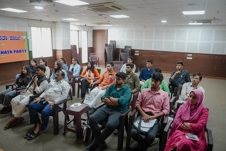 Parul University Academic buildings and classroom excellence photo 15