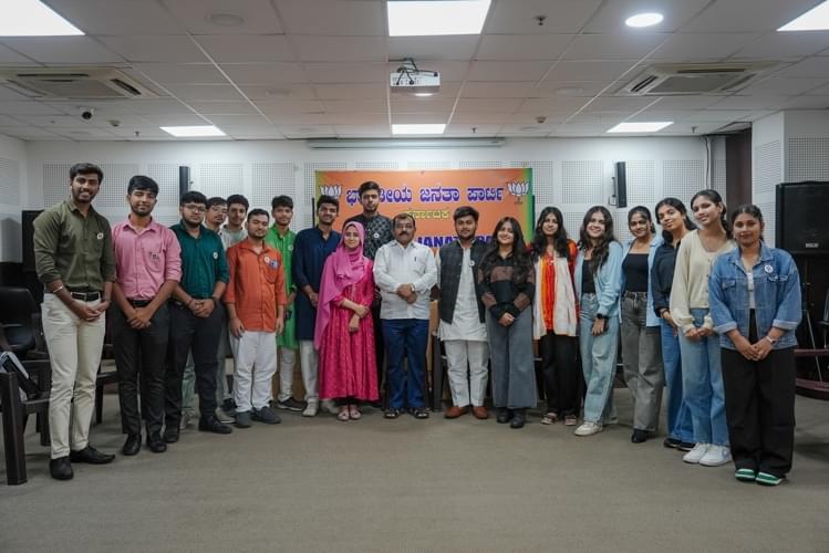 Parul University Academic buildings and classroom excellence photo 16