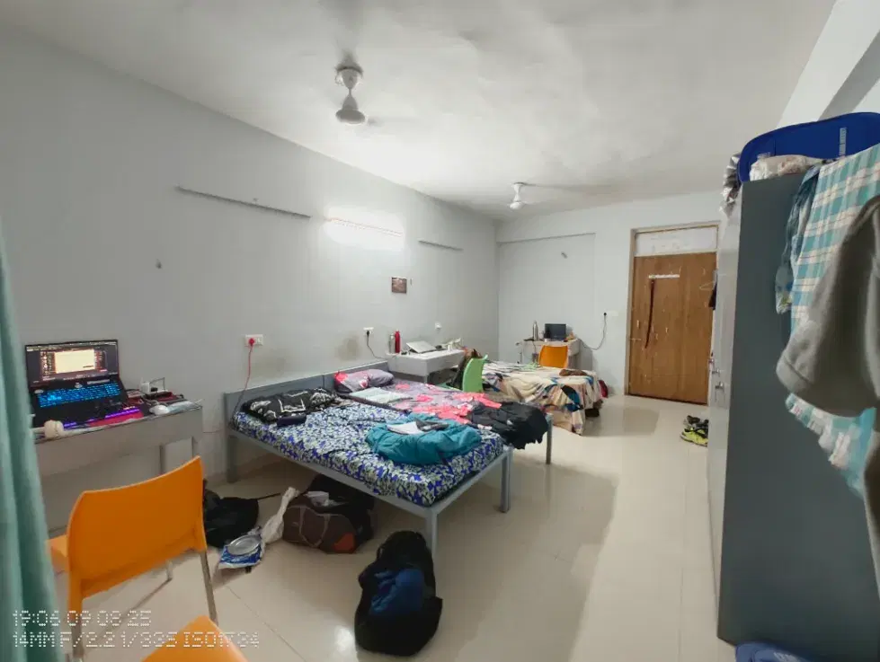 ITM SLS Baroda University hostel photo 3