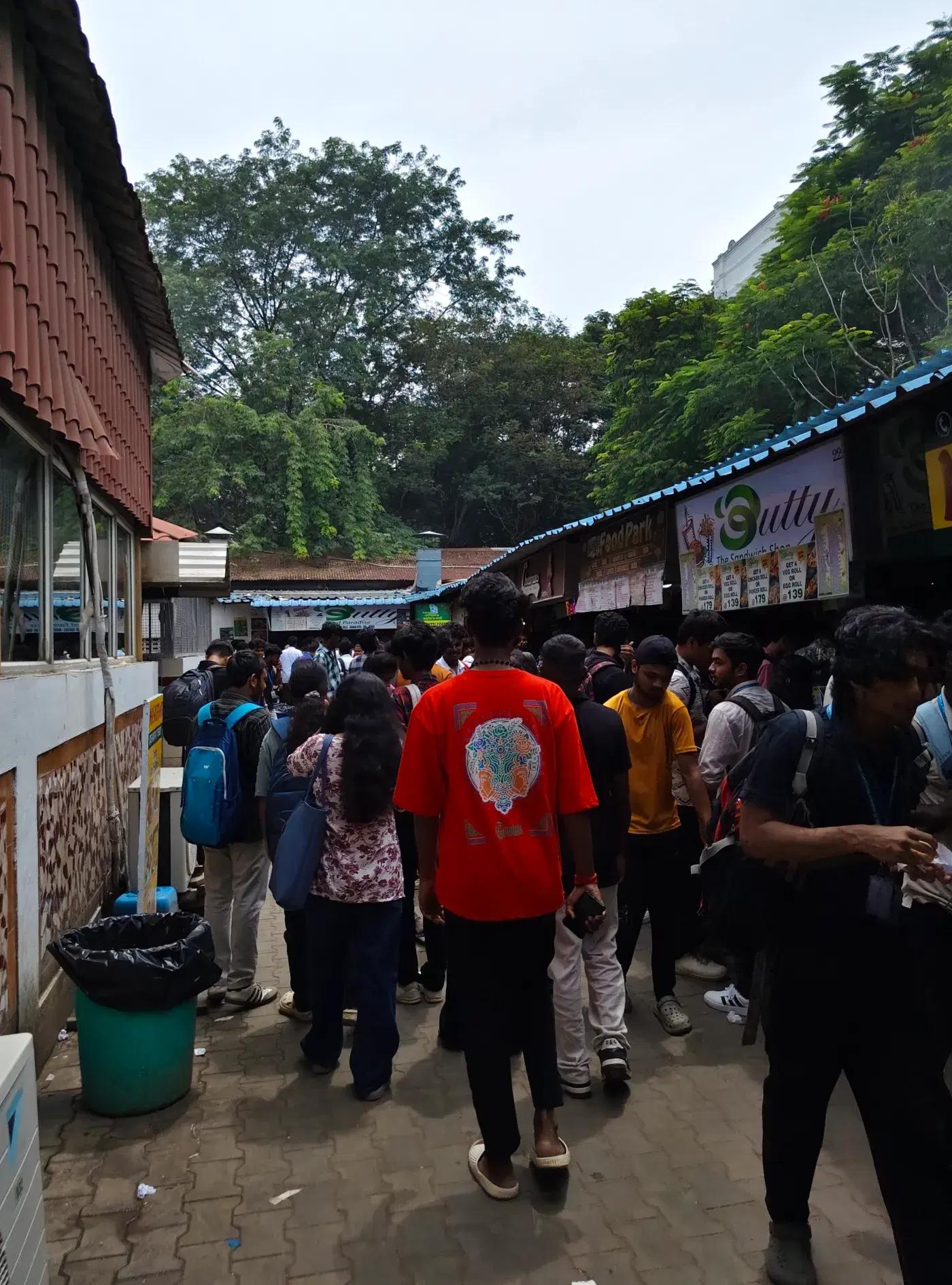SRM University Chennai Cafeteria photo 4