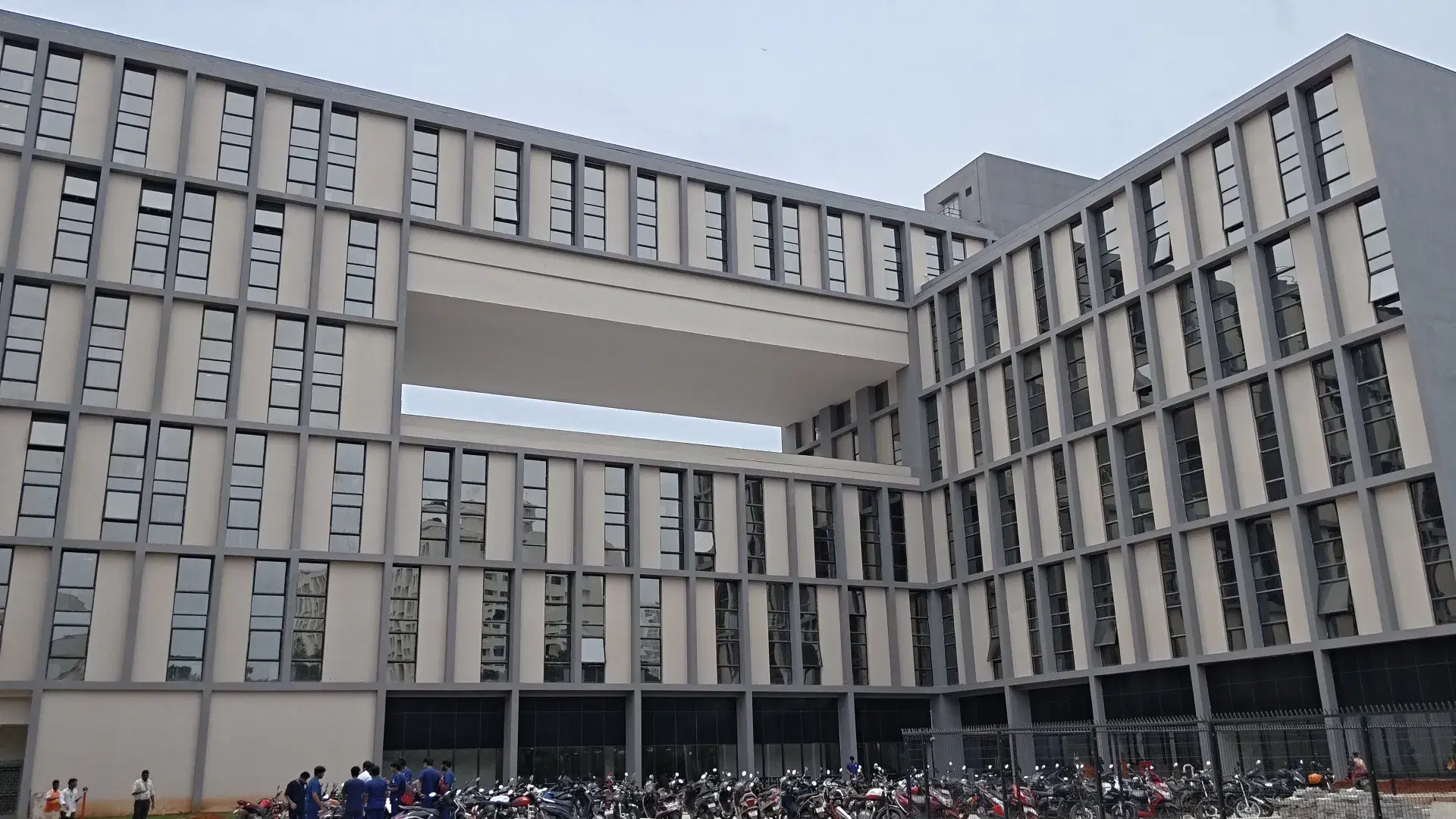 SRM University Chennai Parking photo 2