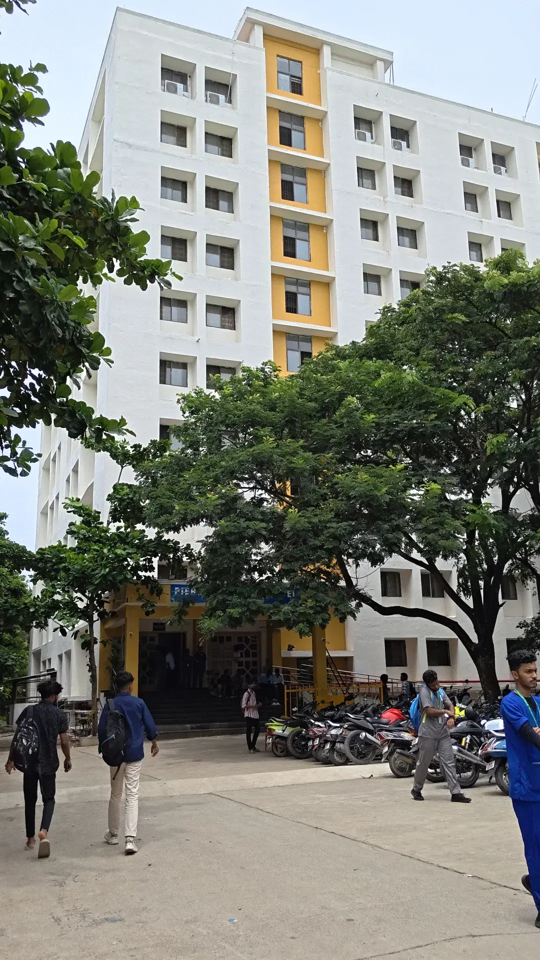 SRM University Chennai Parking photo 3