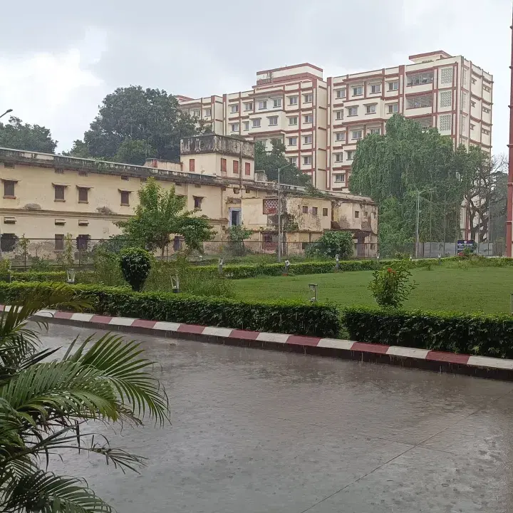 IIT BHU Campus photo 17