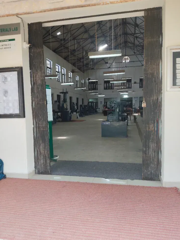 CET Trivandrum Lab photo 1