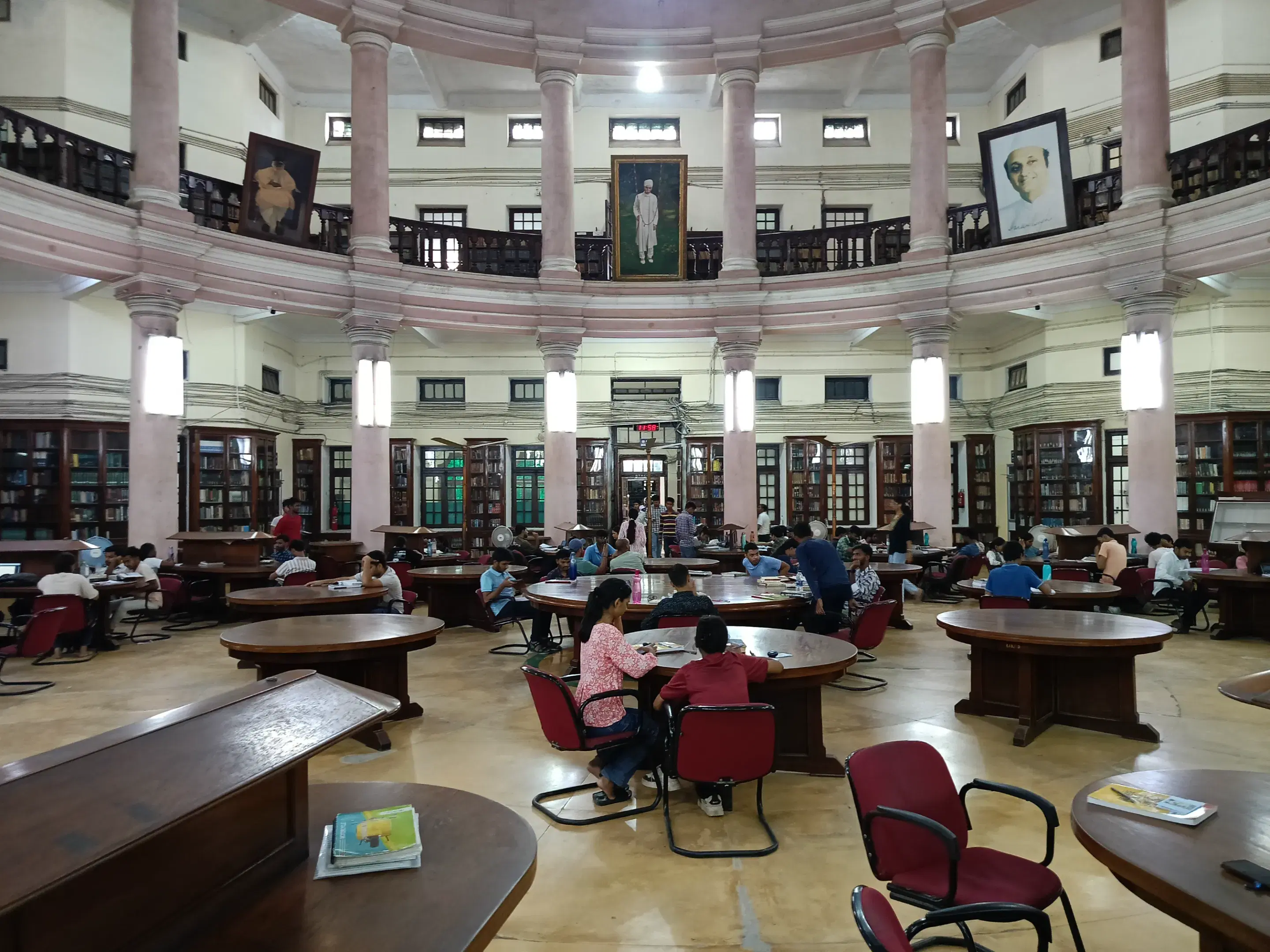 BHU Library photo 2