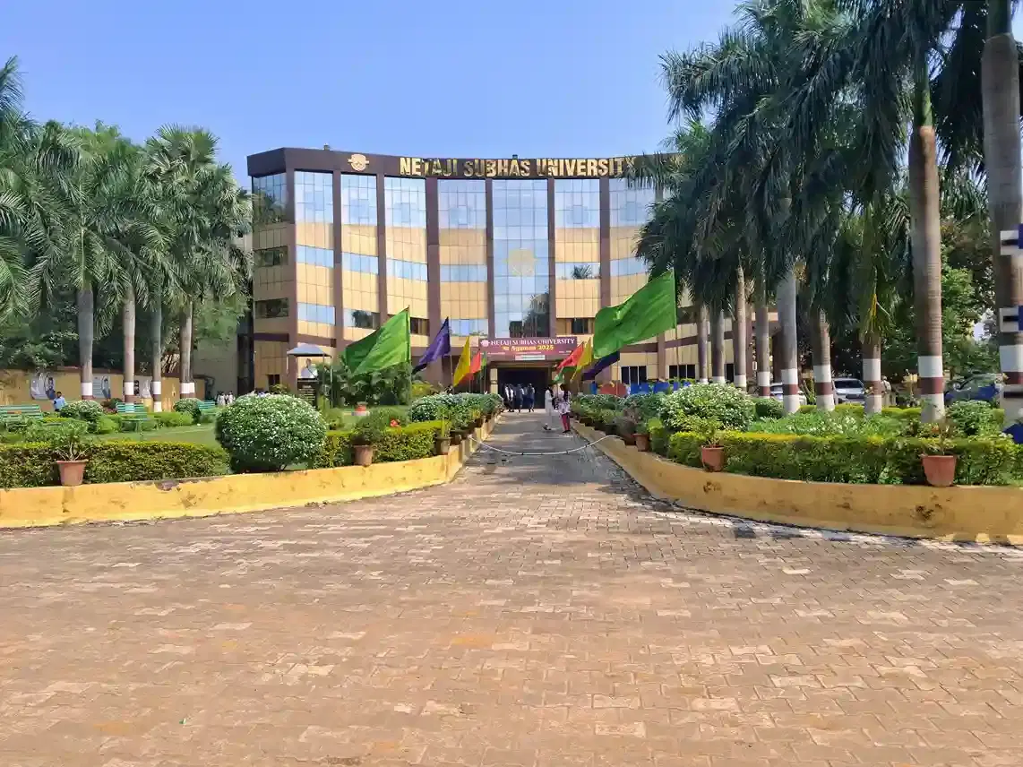 Netaji Subhas University Jamshedpur Academic Building photo 4
