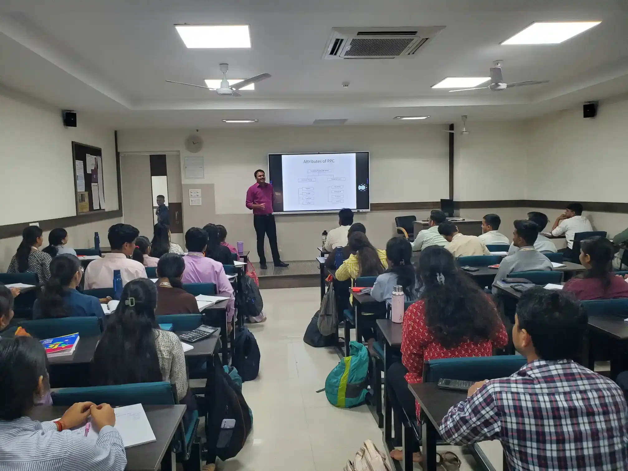 Thakur Global Business School Mumbai Class Room photo 7