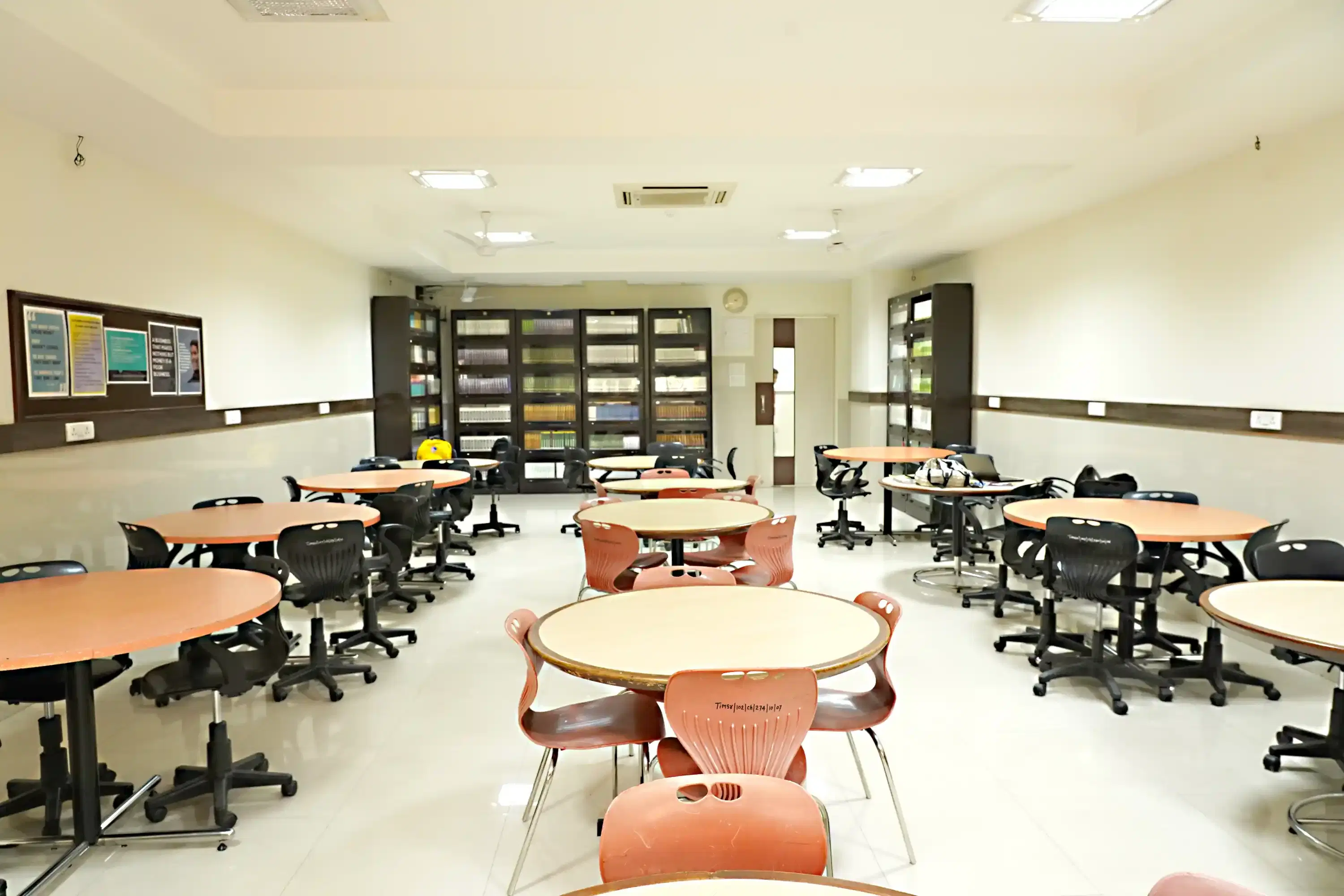 Thakur Global Business School Mumbai Library photo 4