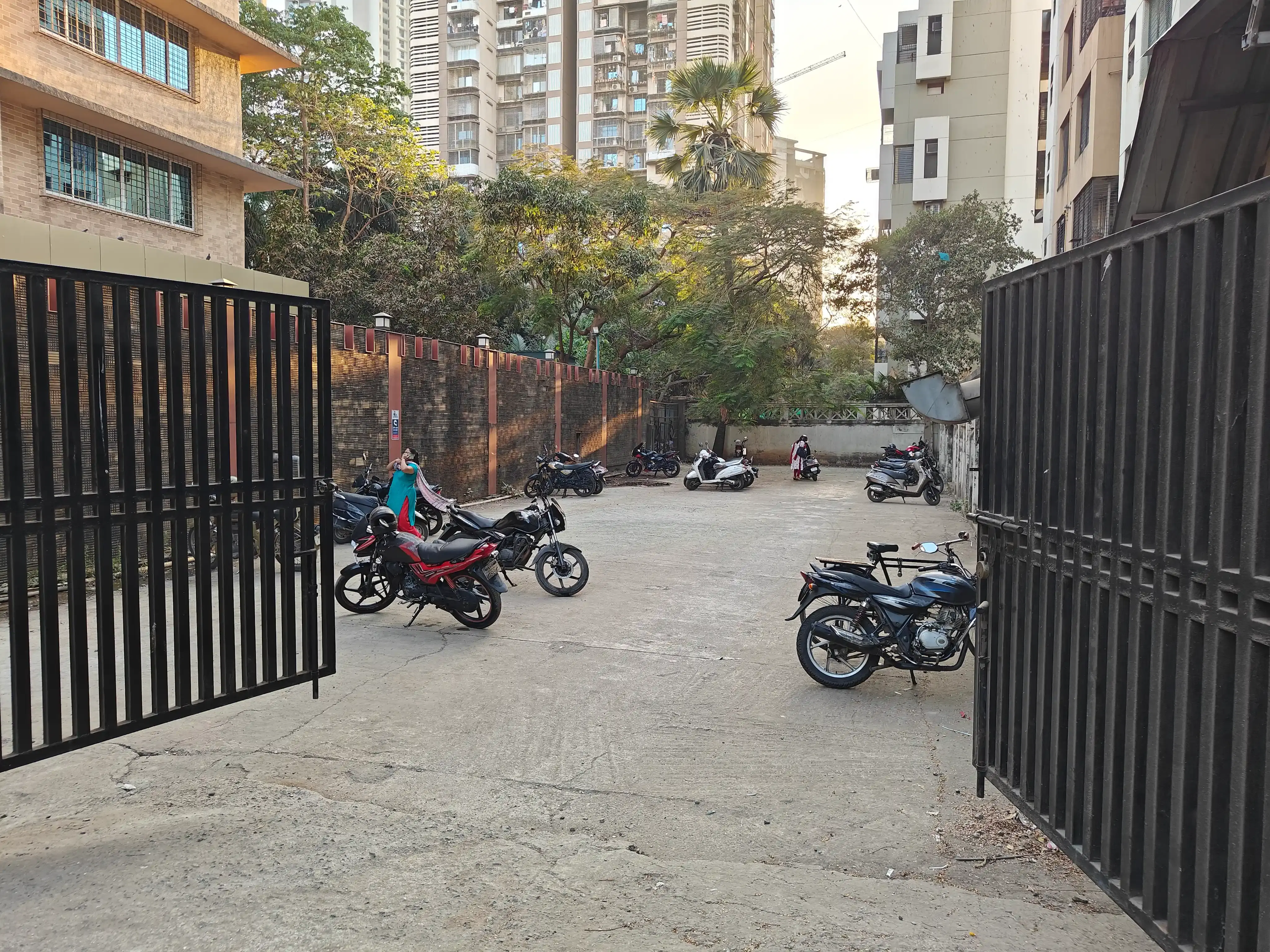 Thakur Global Business School Mumbai Parking photo 1