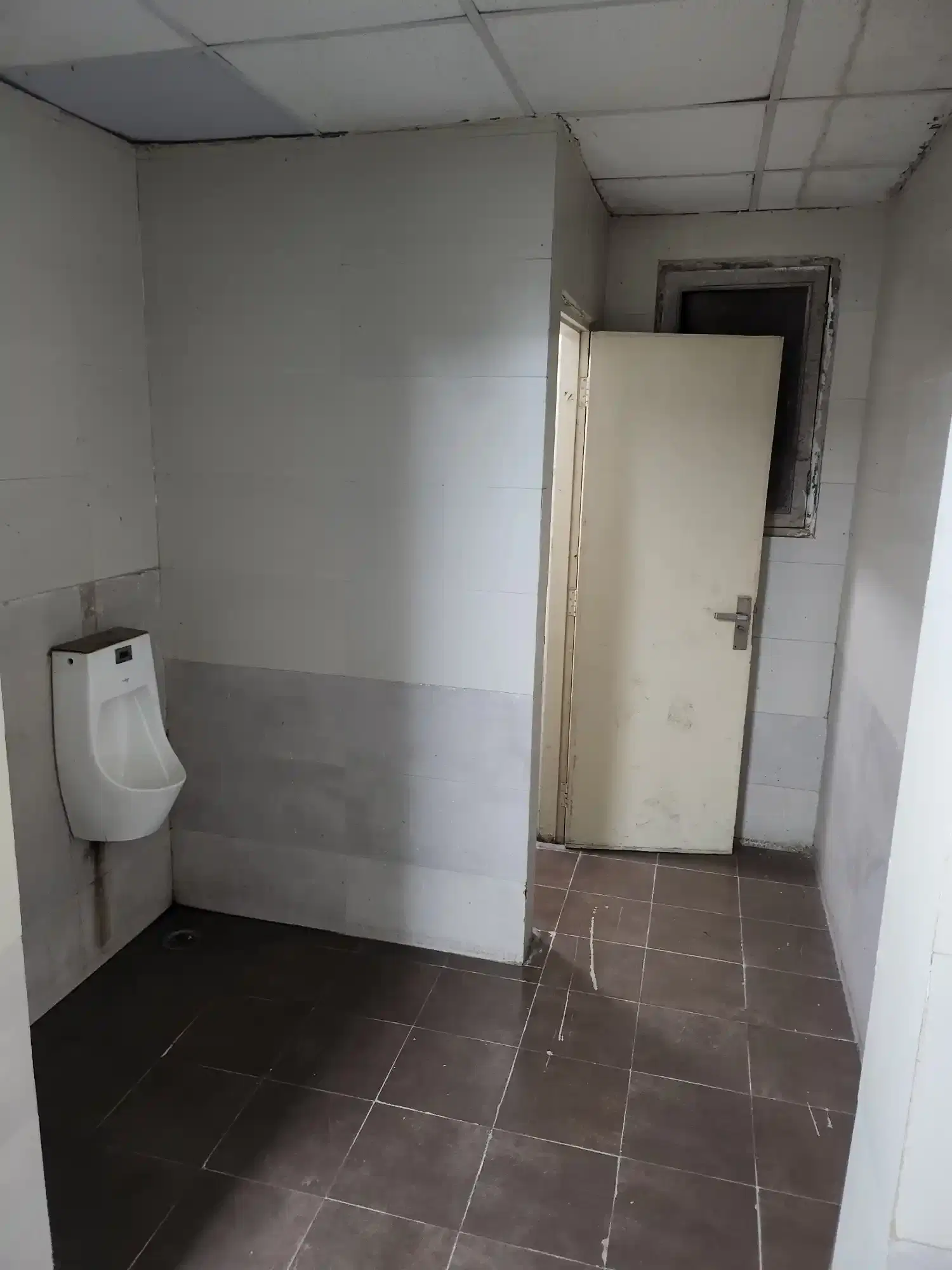 Dangayach School of Hotel Management Jaipur Washroom photo 4