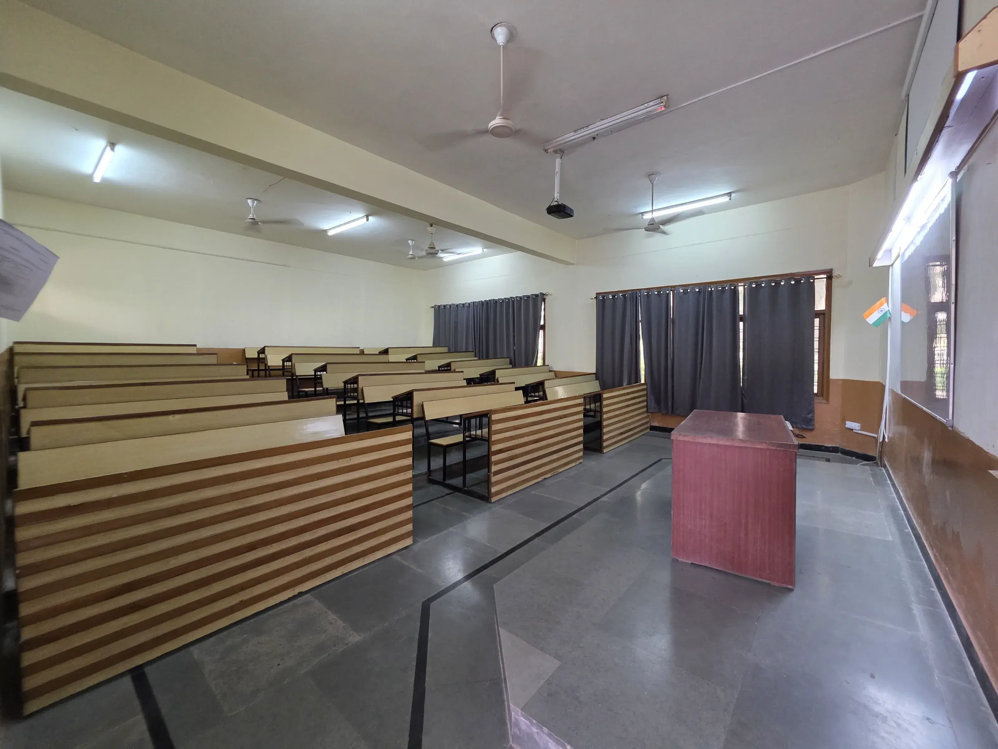 SVIET Chandigarh Classroom photo 1