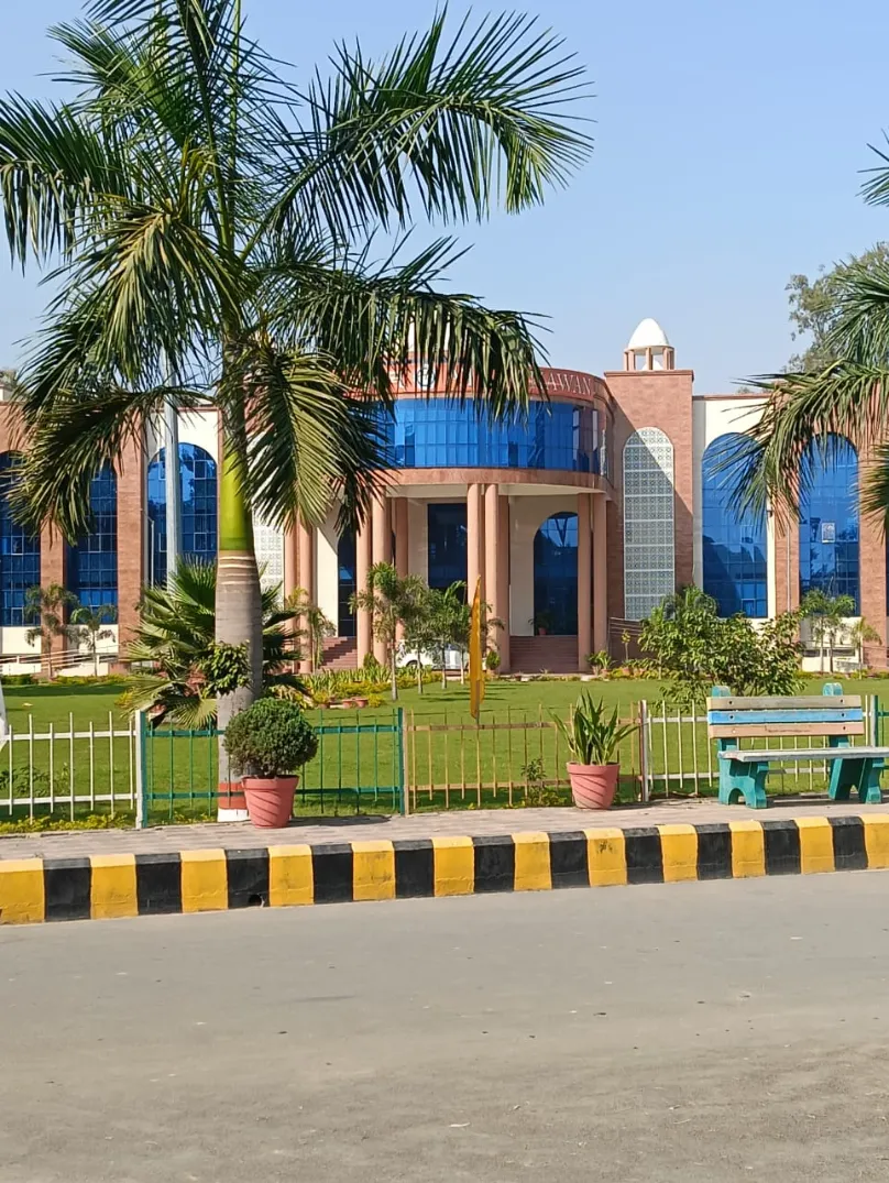 MMMUT Campus photo 33