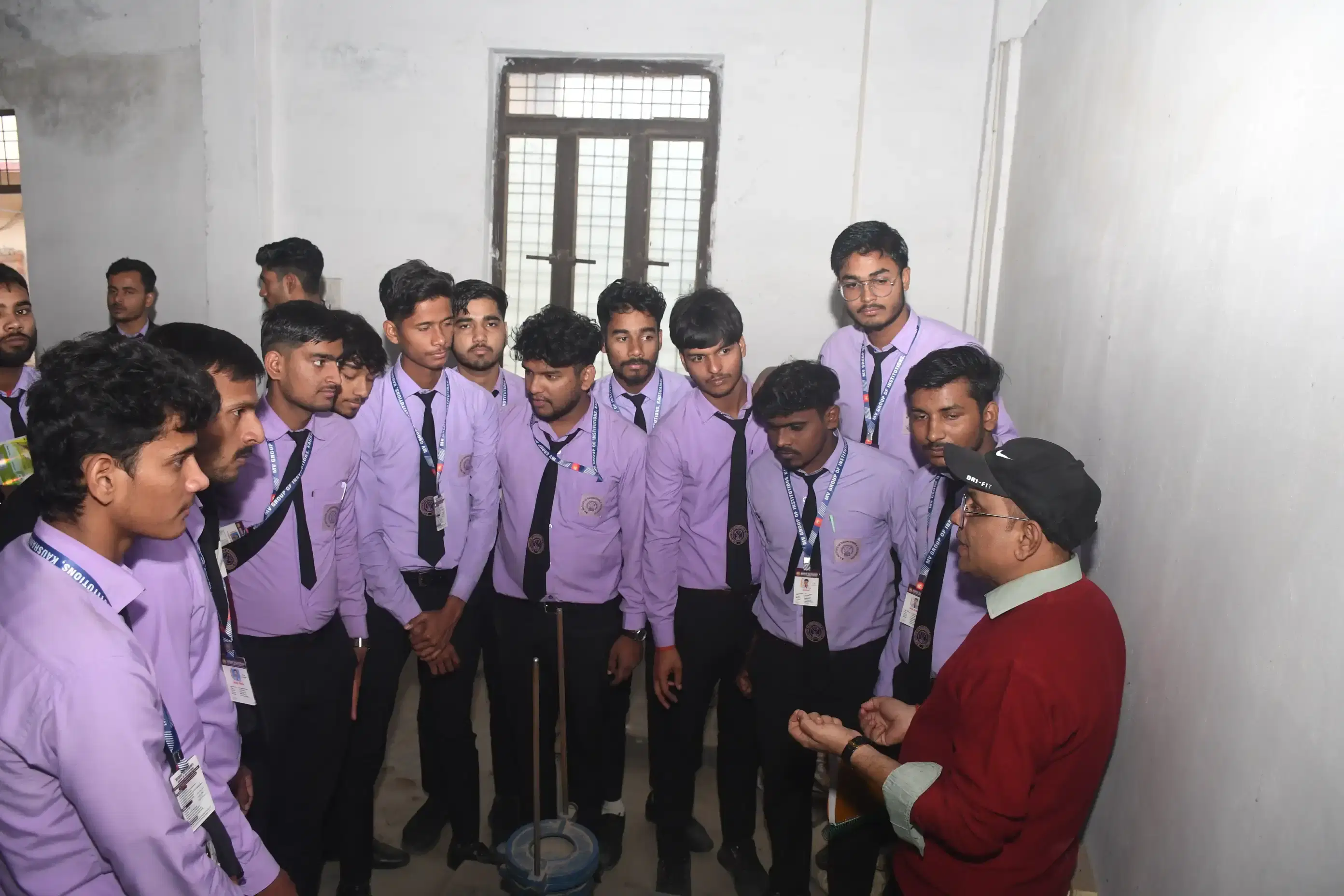 Madhu Vachaspati Institute of Engineering & Technology Kaushambi Civil Lab photo 2