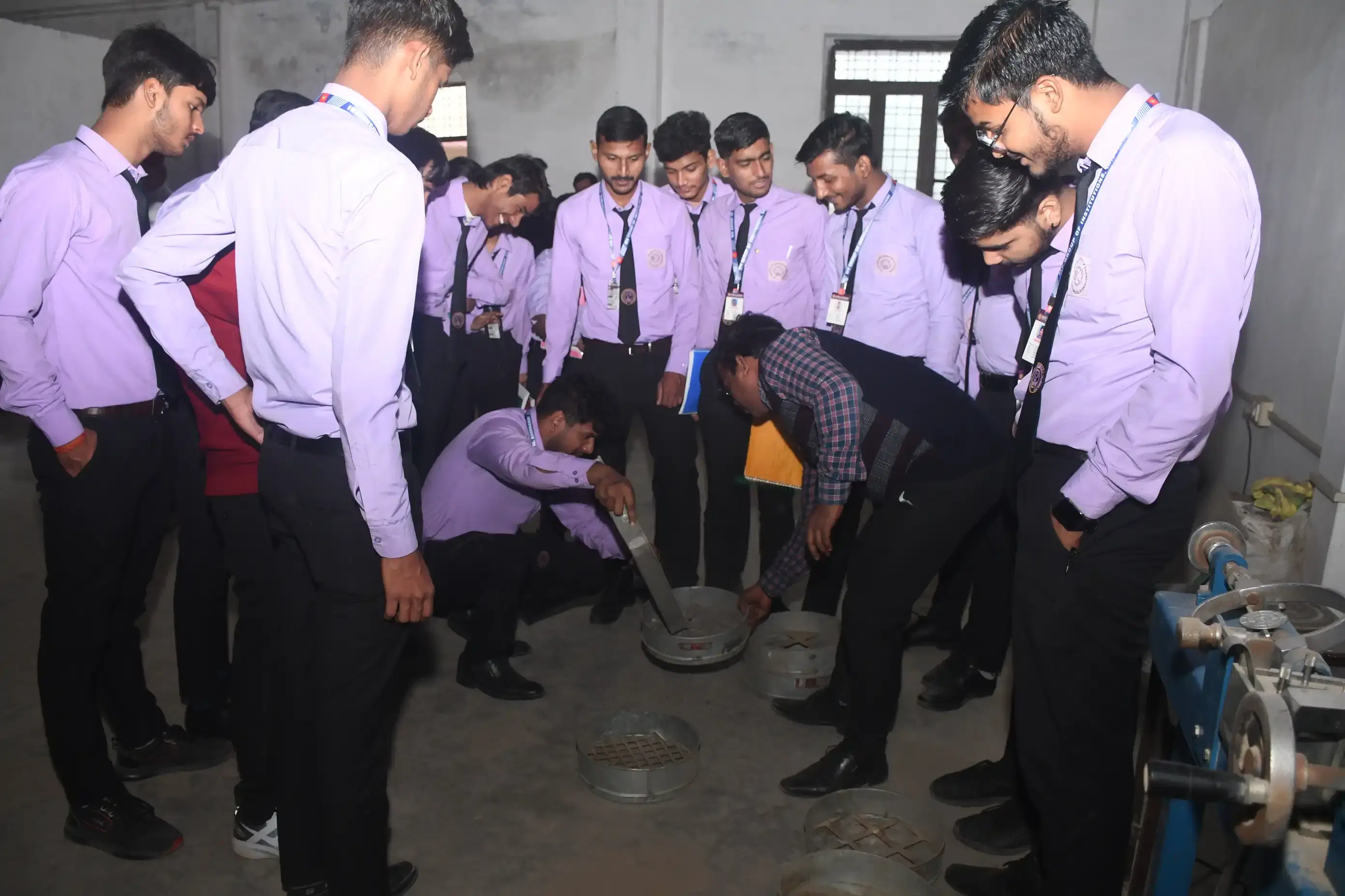 Madhu Vachaspati Institute of Engineering & Technology Kaushambi Civil Lab photo 3