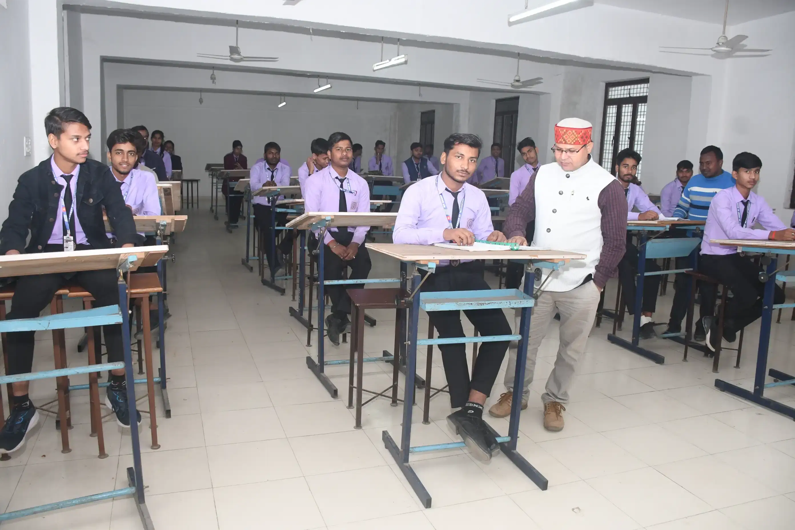 Madhu Vachaspati Institute of Engineering & Technology Kaushambi College photo 5