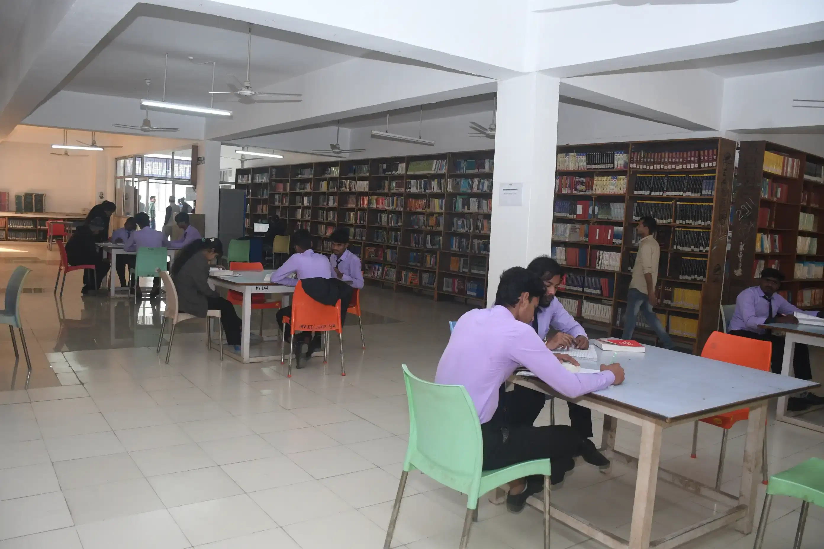 Madhu Vachaspati Institute of Engineering & Technology Kaushambi Library photo 4