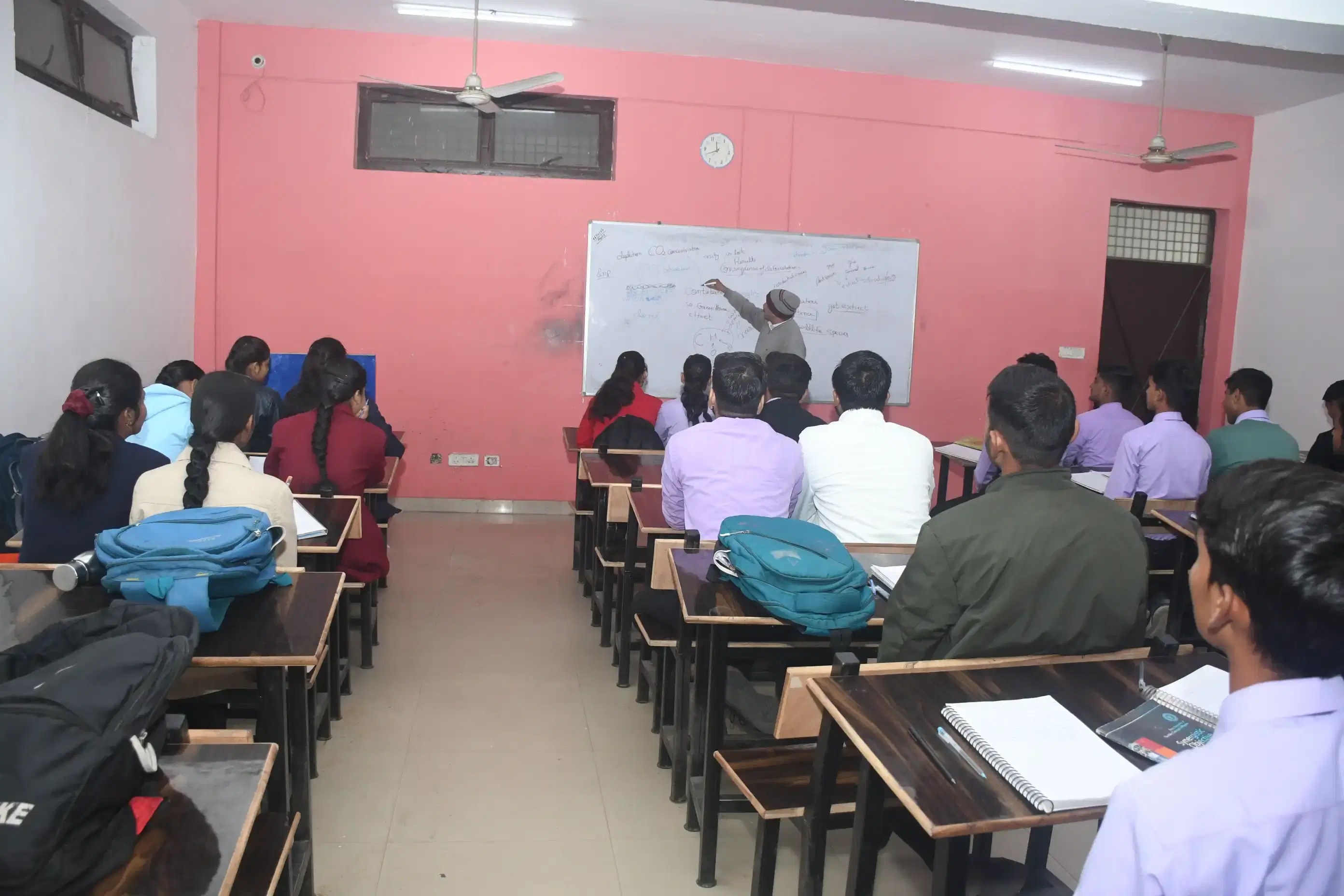 Madhu Vachaspati Institute of Engineering & Technology Kaushambi Campus photo 1