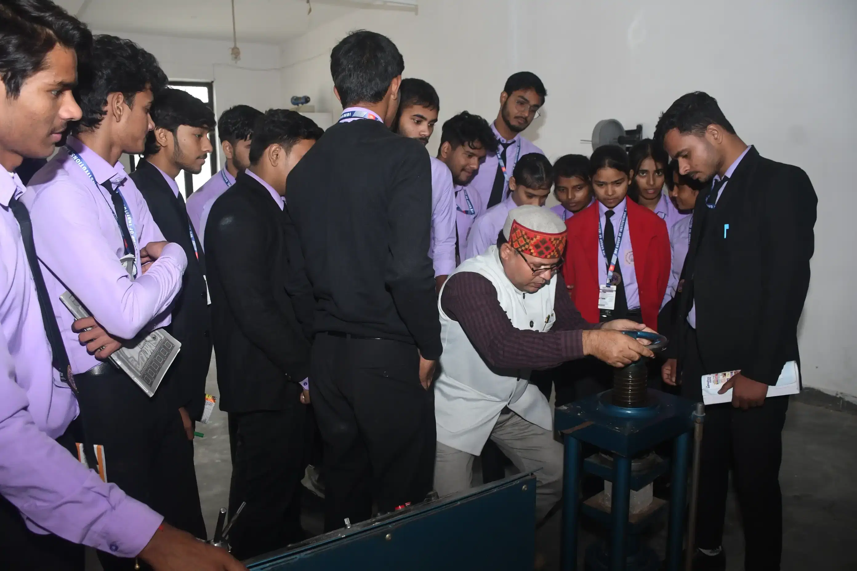 Madhu Vachaspati Institute of Engineering & Technology Kaushambi Campus photo 21