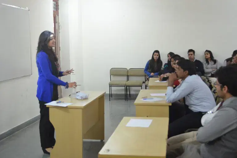 Amity University Noida Classroom photo 5