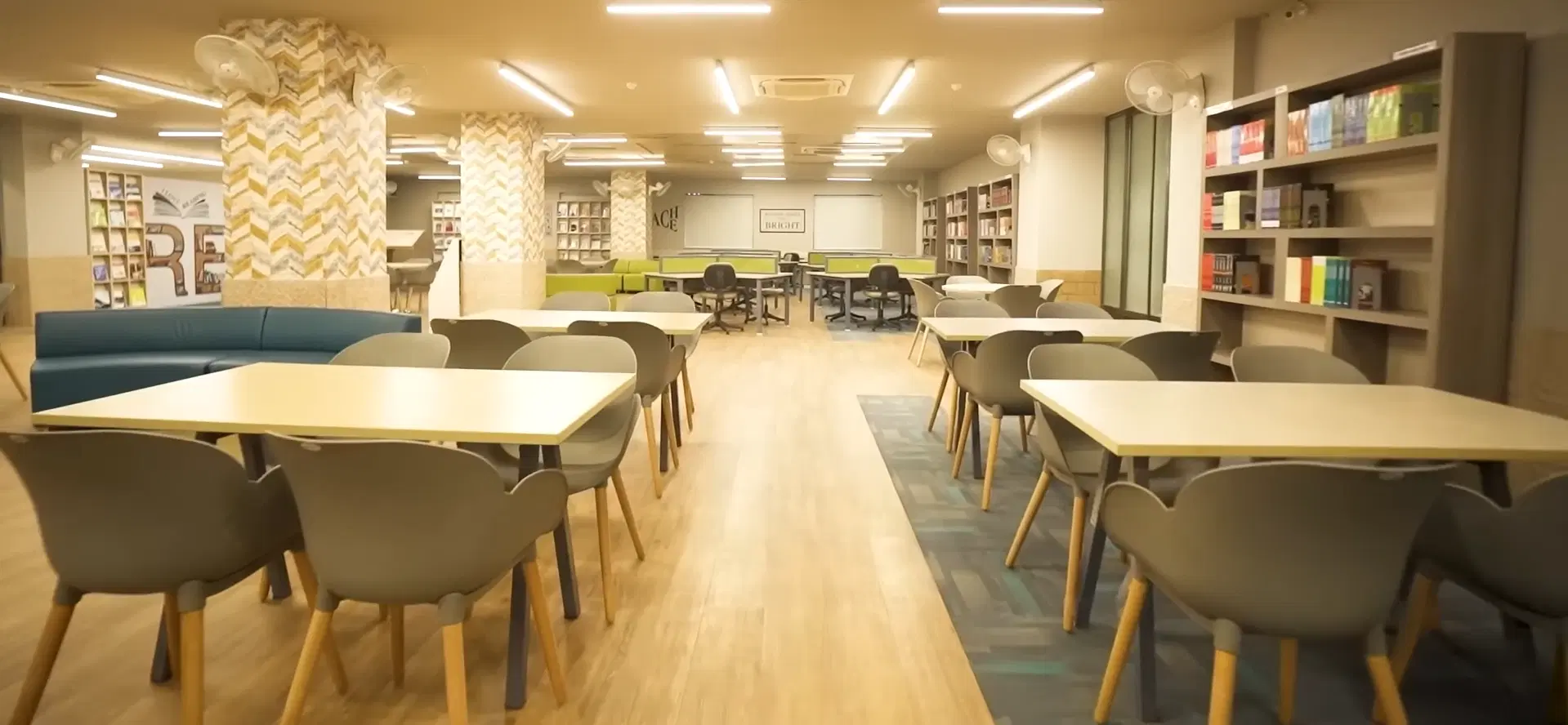 GL Bajaj Institute of Management and Research Greater Noida library photo 2