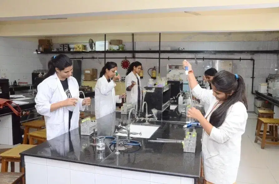 Institute of Home Economics Academic Building photo 18