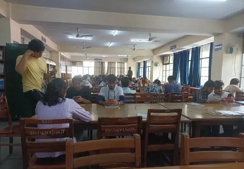 Dyal Singh College Academic Building photo 13