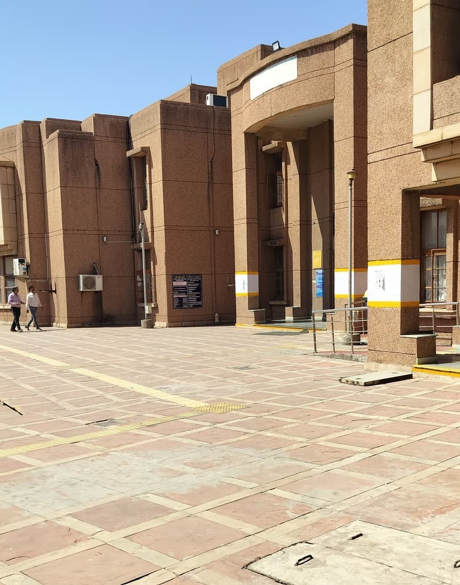 Dr. Bhim Rao Ambedkar College Campus photo 5