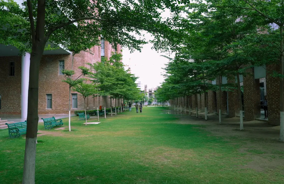 Chandigarh University Academic Building & Auditorium photo 33