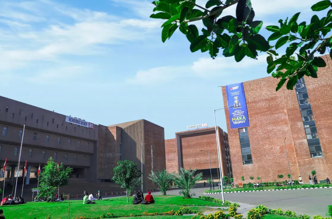 Chandigarh University Academic Building & Auditorium photo 41