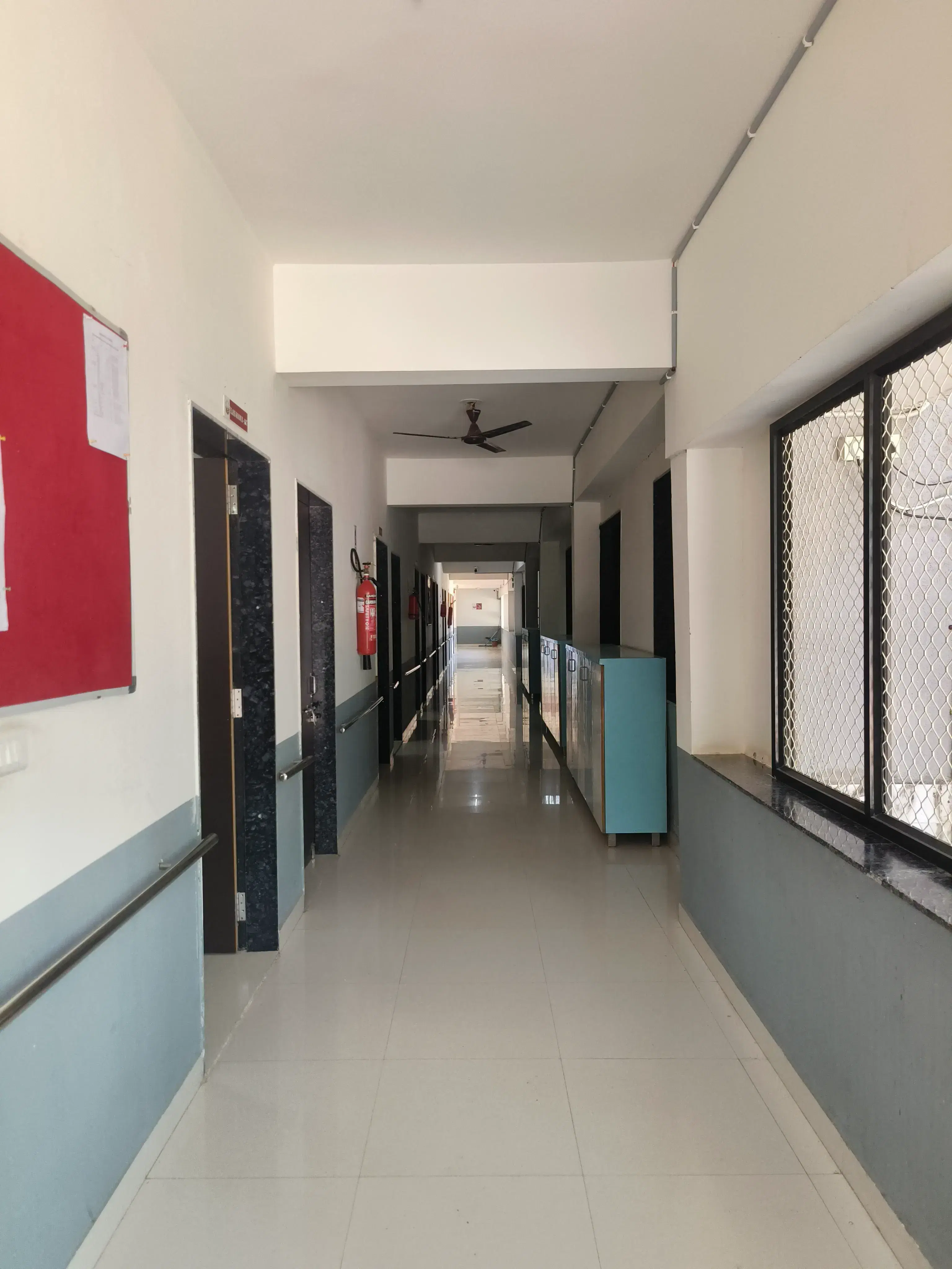 Sabarmati University Ahmedabad Academic Building photo 11