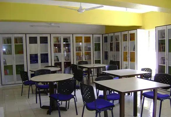 Sabarmati University Ahmedabad Academic Building photo 15