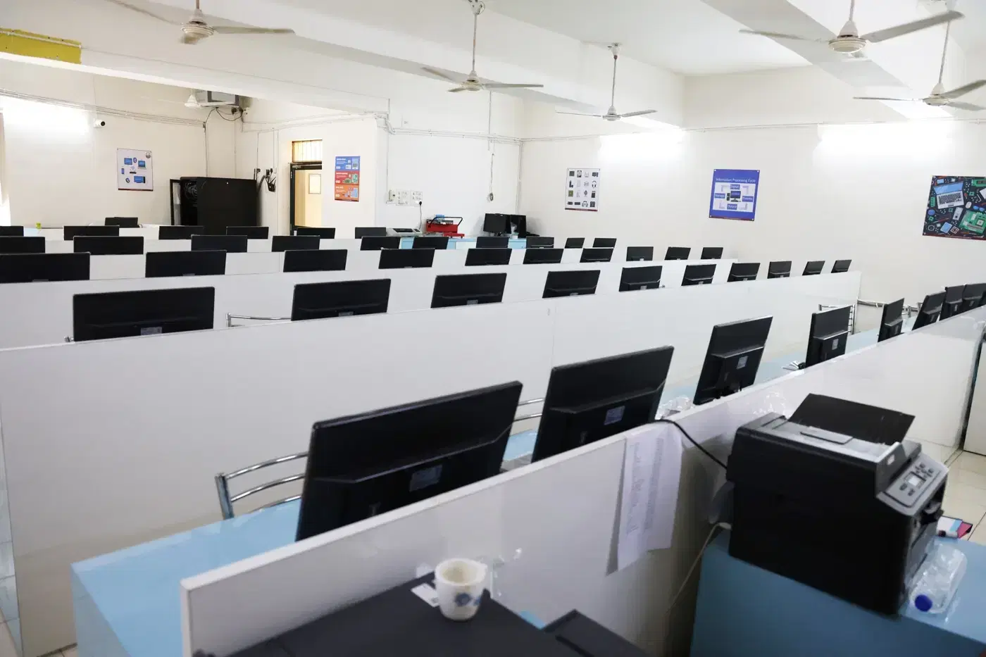 Sabarmati University Ahmedabad Academic Building photo 24