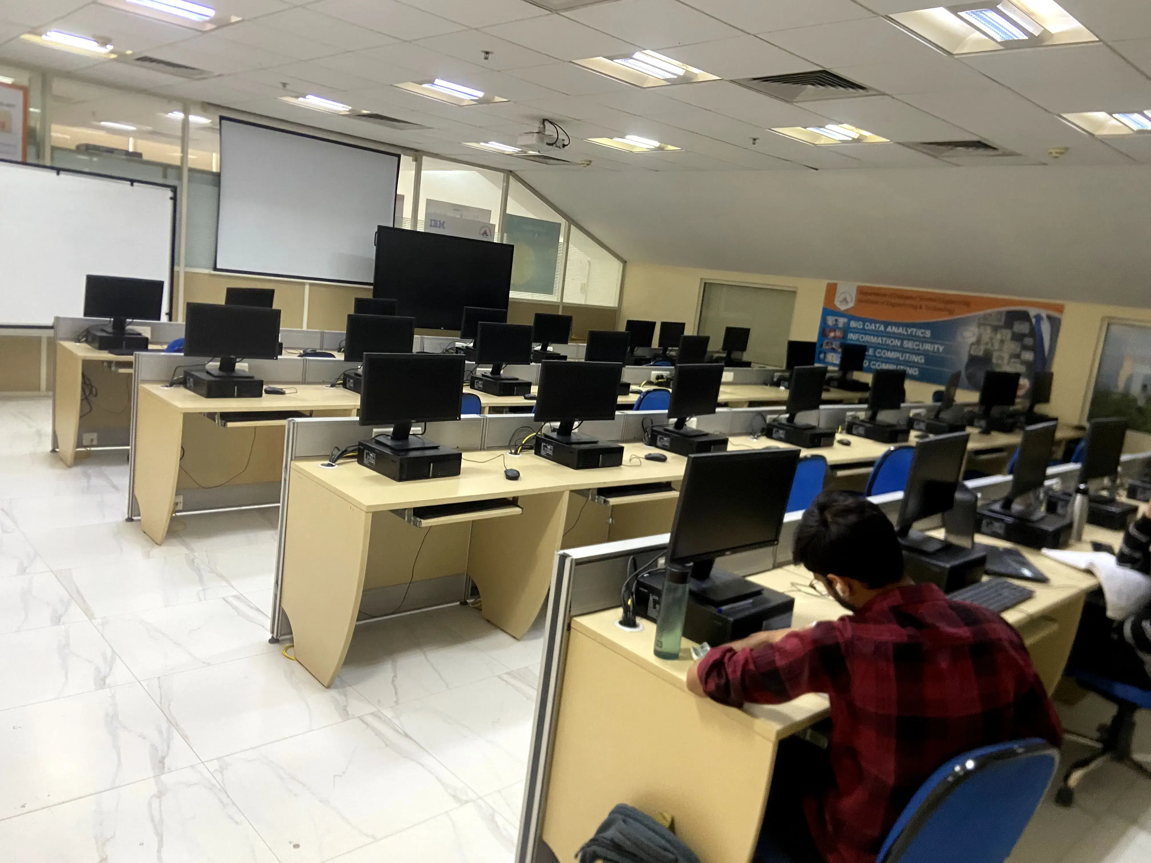 JK Lakshmipat University Jaipur Infrastructure photo 32