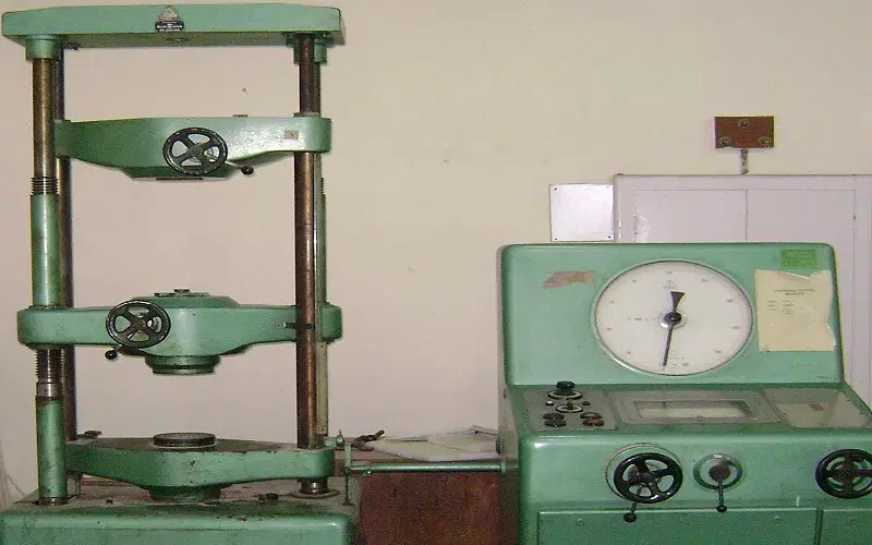 IIT BHU Academic Building photo 30