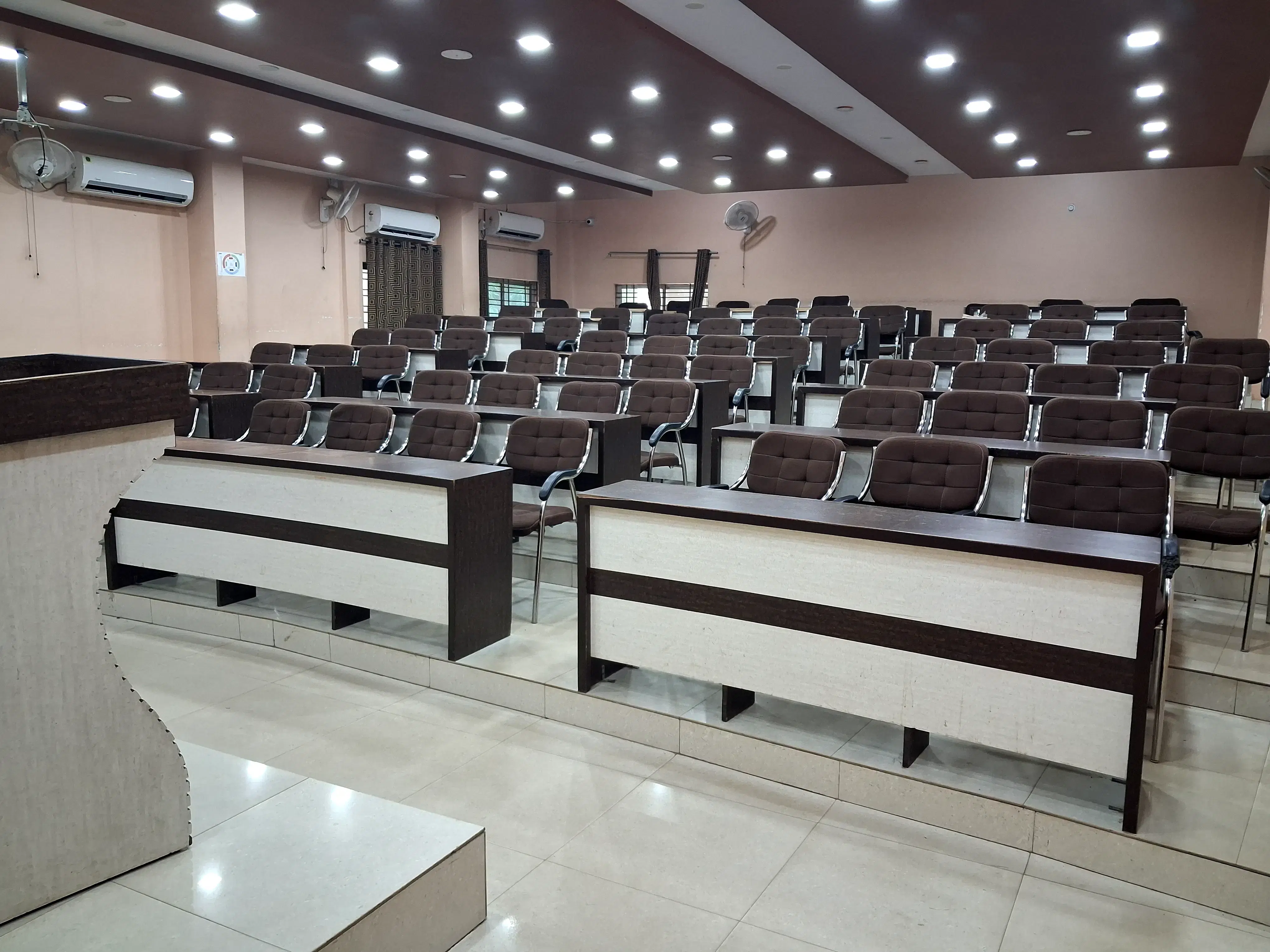 Netaji Subhas University Jamshedpur Academic Building photo 16