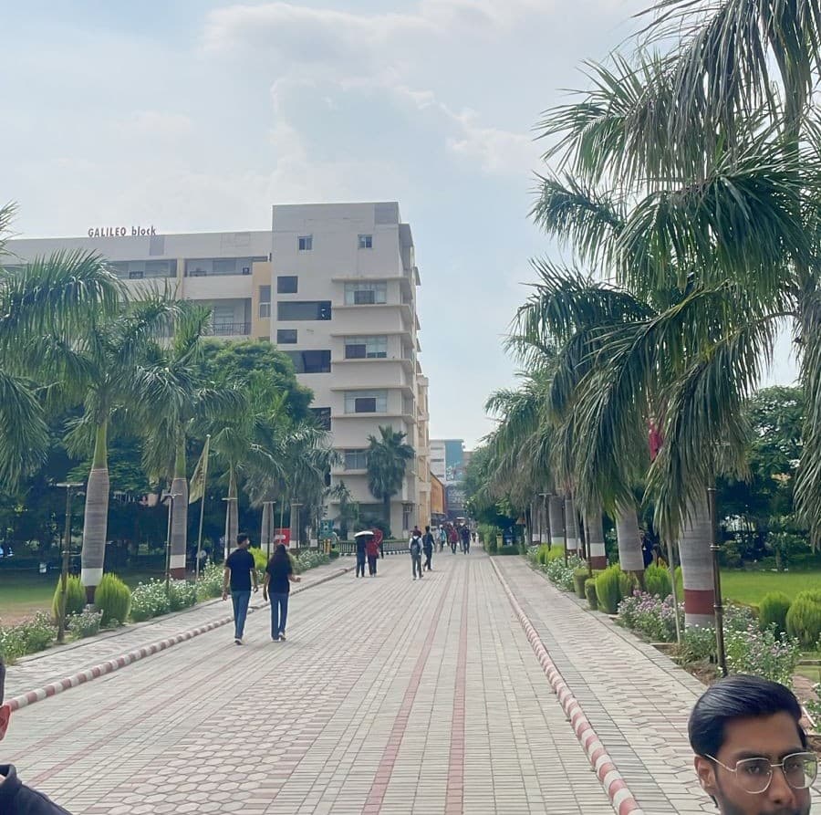 Chitkara University (Chandigarh) Academic Building photo 8