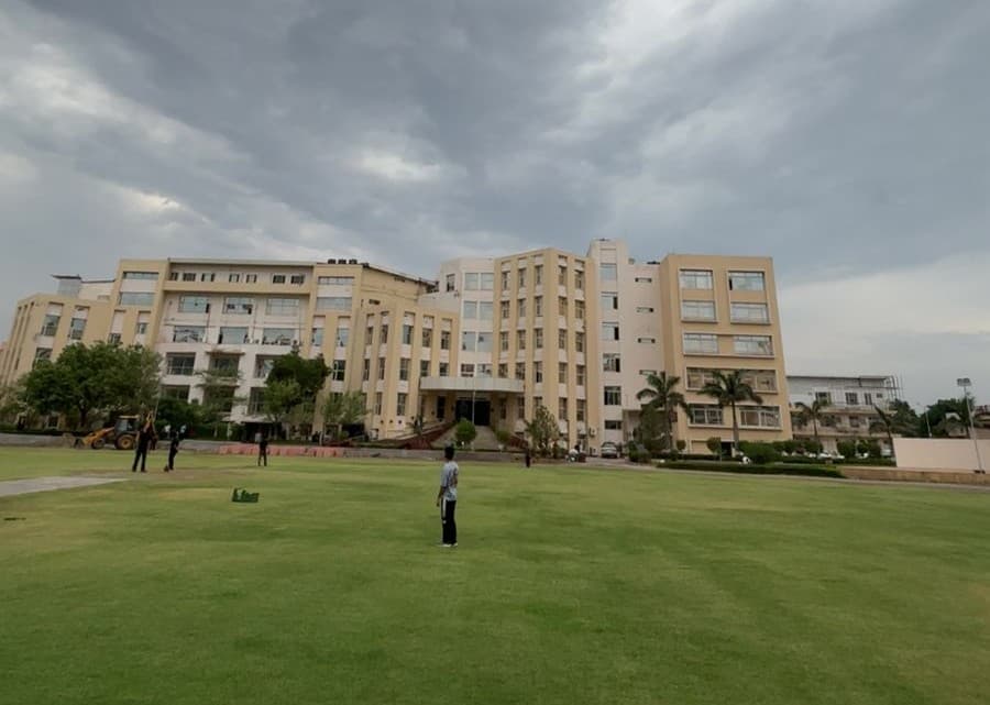 Chitkara University (Chandigarh) Sports and Ground photo 4