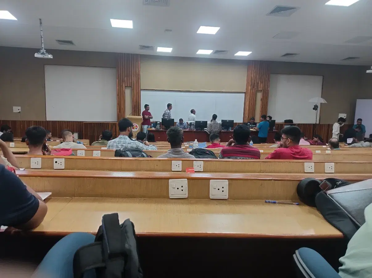 IIT Guwahati Academic building photo 6