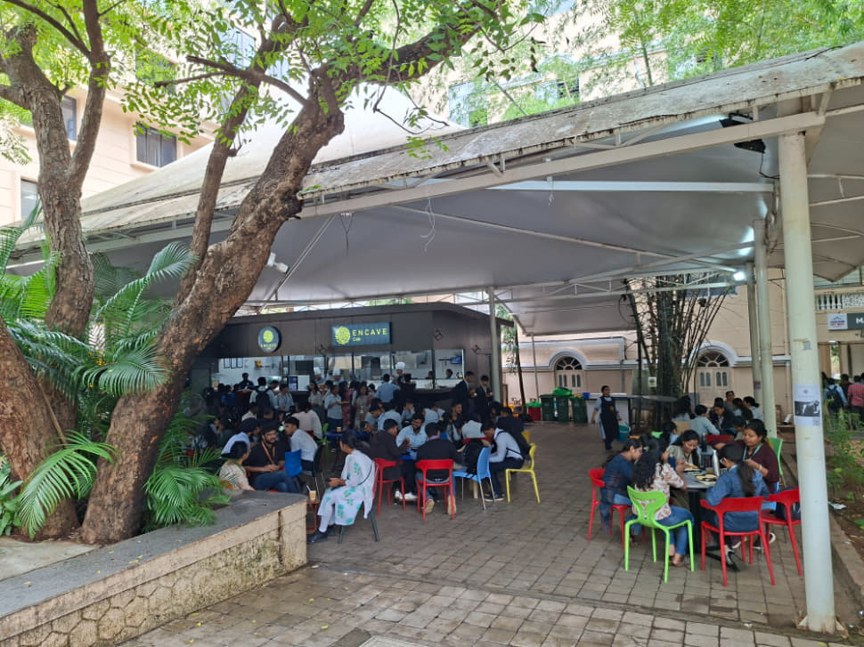 MIT-WPU Cafeteria photo 1