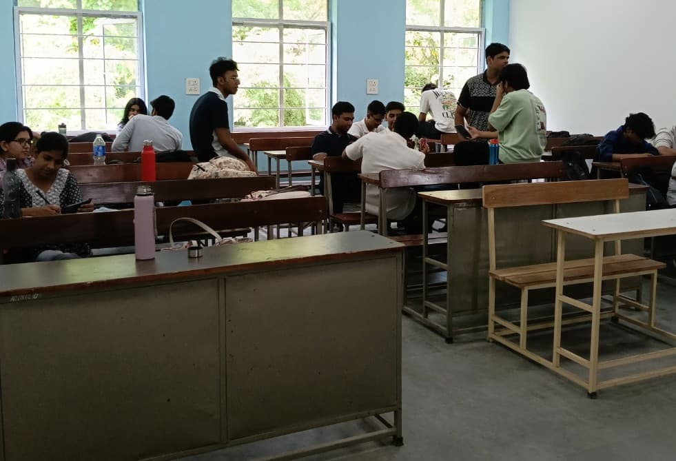 Aryabhatta College Academic photo 8