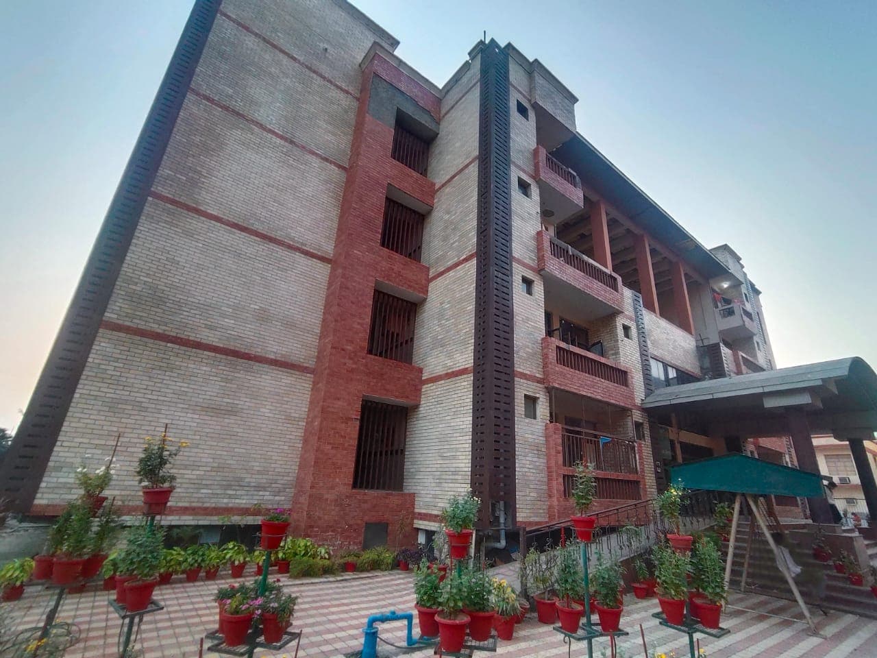 IIMT University Meerut Academic photo 2